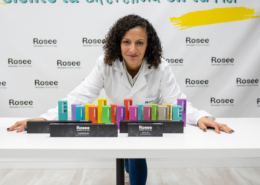 Rocío Garrido durante su entrevista con Granada Hoy, representando la esencia de Rosee.